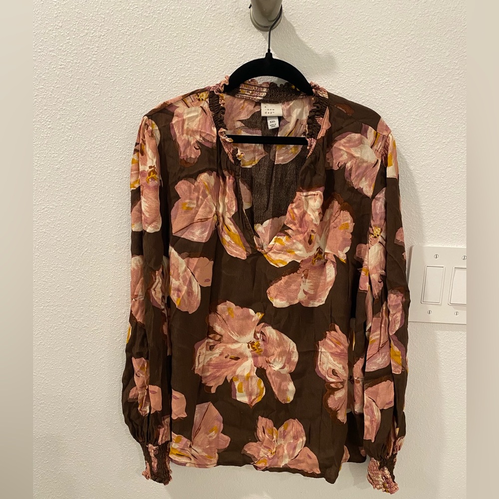 Women’s long sleeve pop-over top. A New Day floral